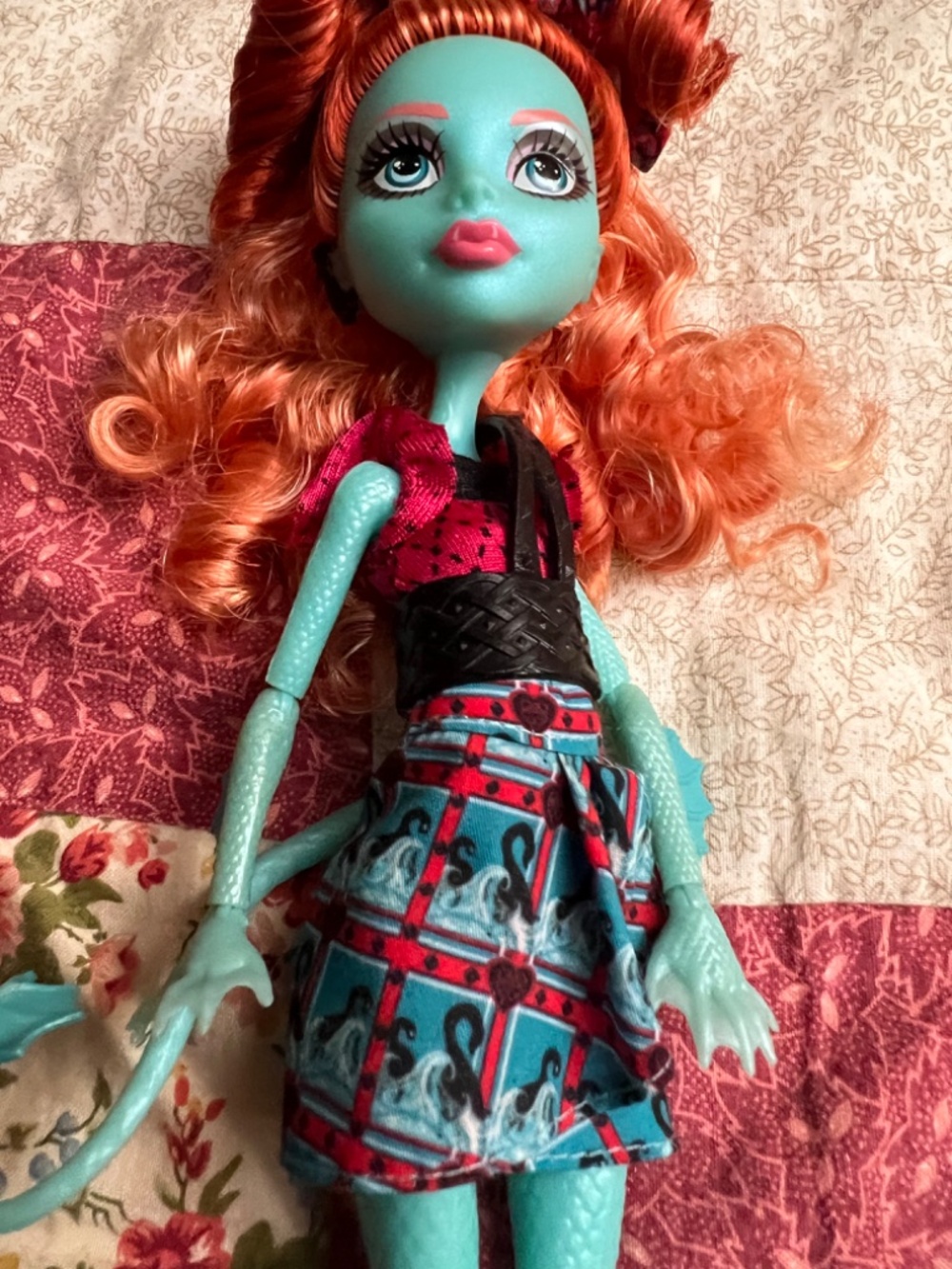 Lorna monster high doll - Picture 3 of 9